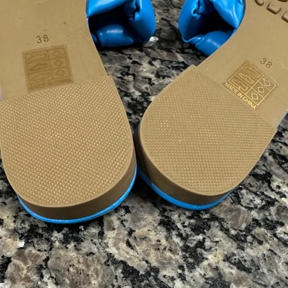 Blue Woven Slide Sandals NWOT 7 - Picture 7 of 8